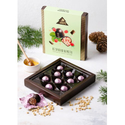 Кедровая комета с земляникой, 120 г
